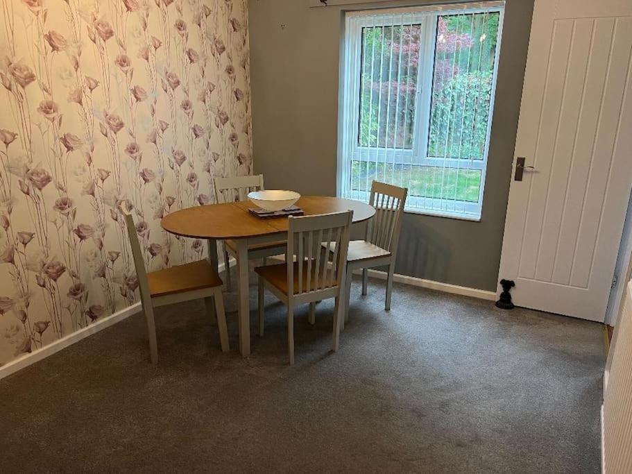 Well Presented 2 Bedroom House Village Holiday Let Strensall Extérieur photo